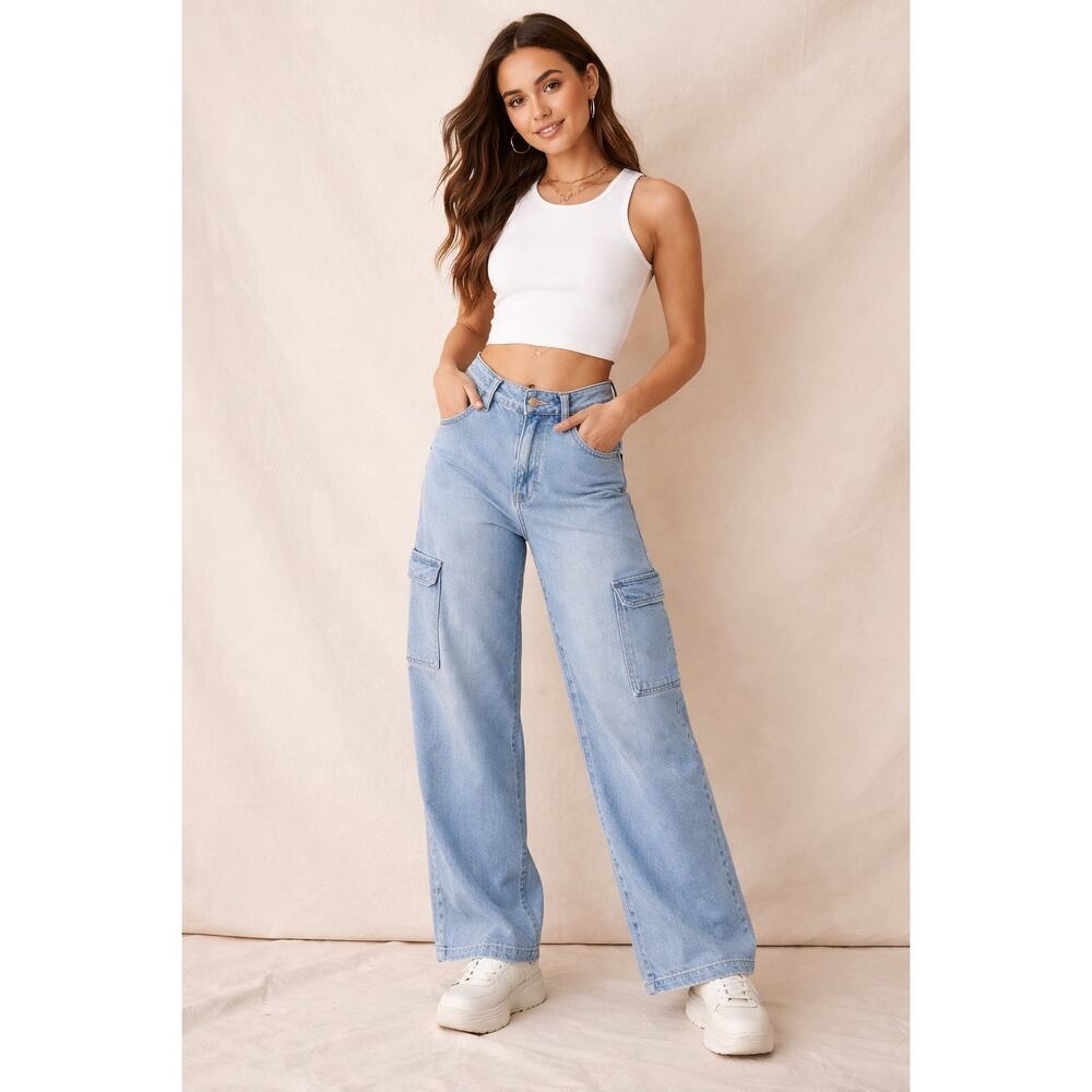 American Eagle Super High-Rise Baggy Wide-Leg Jeans – Size 6